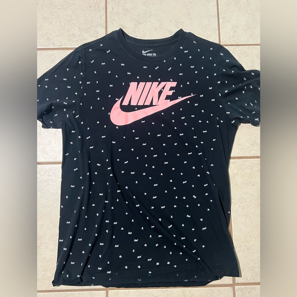 Nike Tee